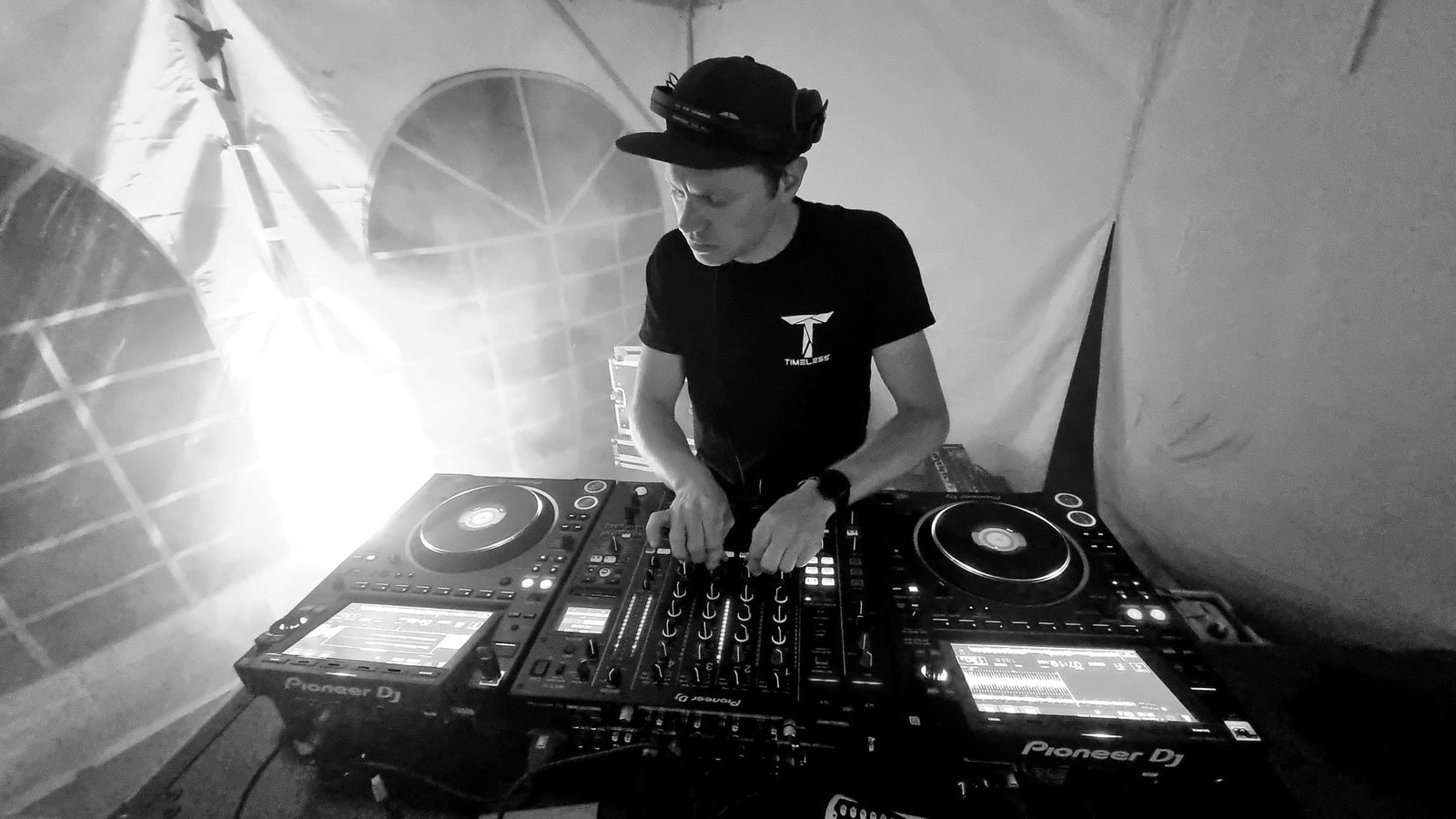 DJ Bi-Schi